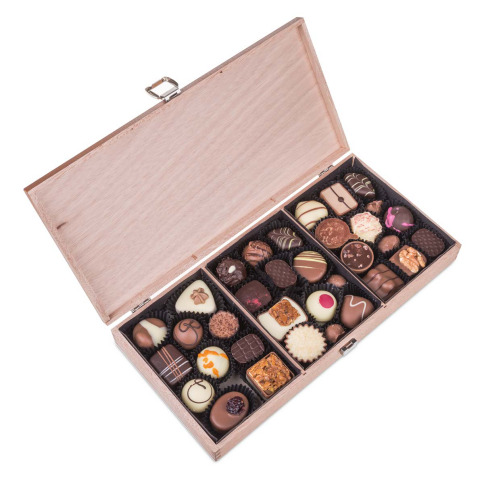 chocolate in wooden boxes, hand made pralines