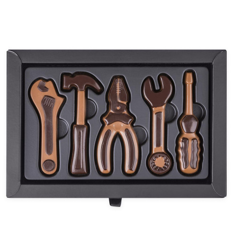 Boîte à outils pleine de bons chocolats